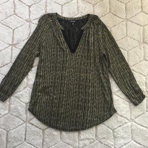 Lucky Brand V neck blouse Size XS